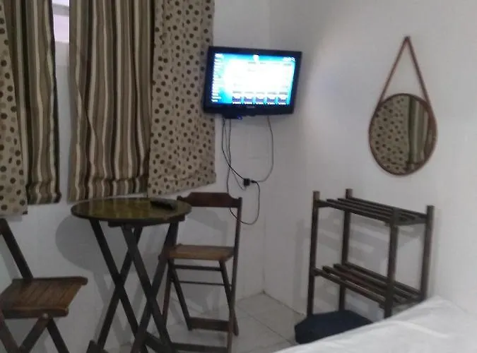 Suite Dos Anjos Com Cozinha 150M Da Praia
